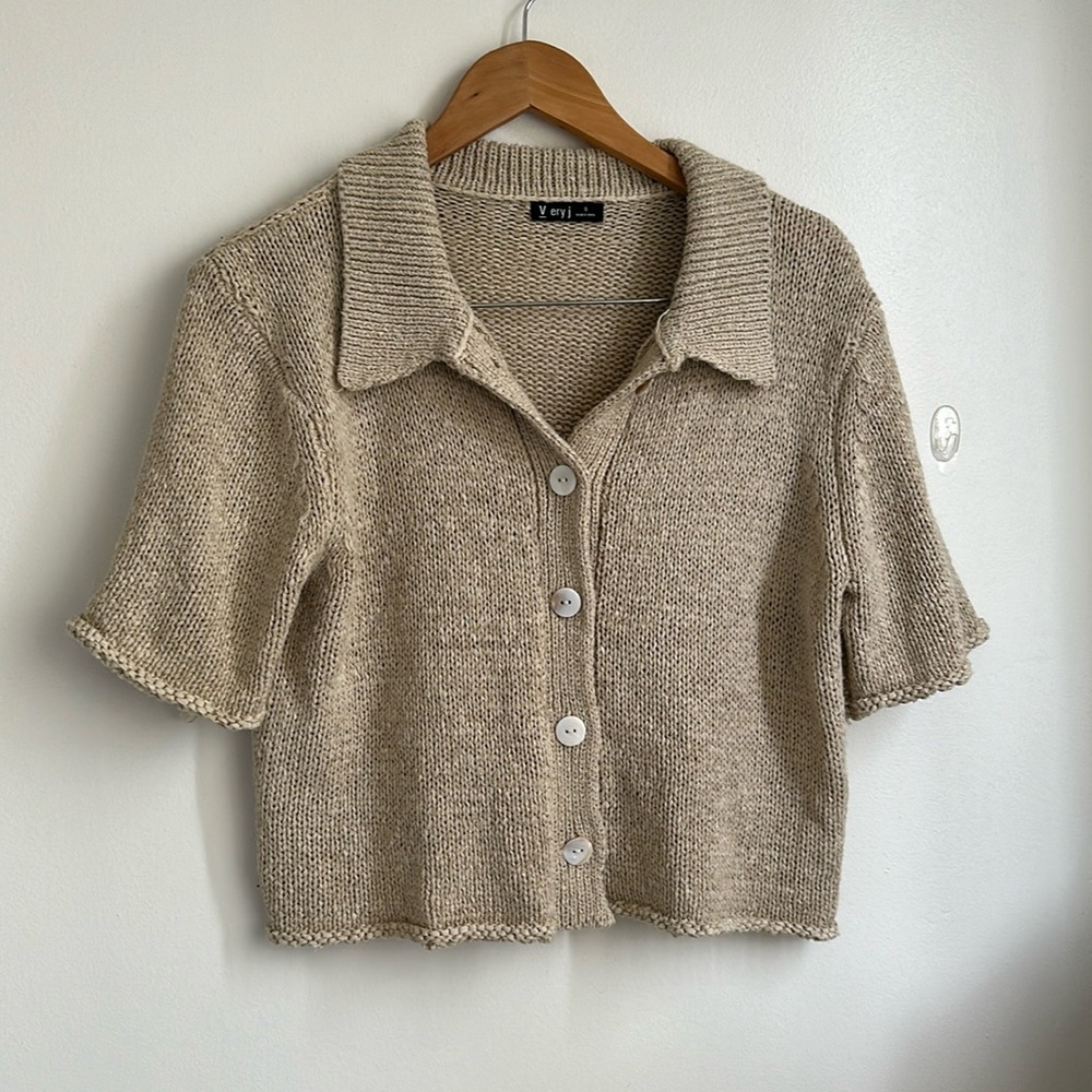 Cropped Button-up